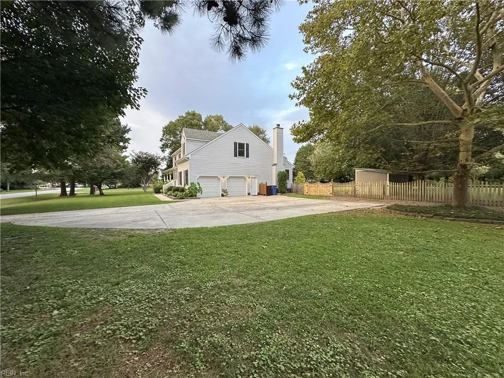 Chesapeake, Virginia 23322, United States, 4 Bedrooms Bedrooms, ,3 BathroomsBathrooms,Residential,Pending,199703