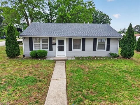 Photo of 824 79th Street, Newport News, VA 23605 (MLS # 10633626)