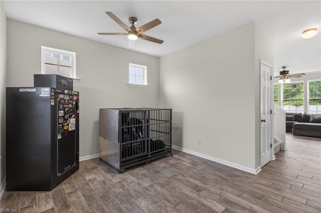 Photo of 45 Hampshire Glen Parkway, Hampton, VA 23669 (MLS # 10634054)
