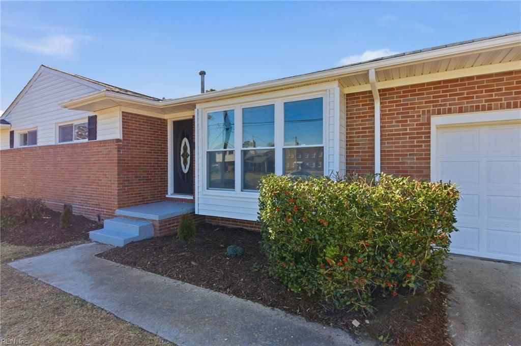 Photo of 7917 Walters Drive, Norfolk, VA 23518 (MLS # 10617217)