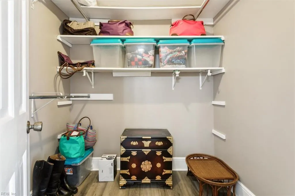 Poquoson, Virginia 23662, United States, 5 Bedrooms Bedrooms, ,3 BathroomsBathrooms,Residential,Active,39431