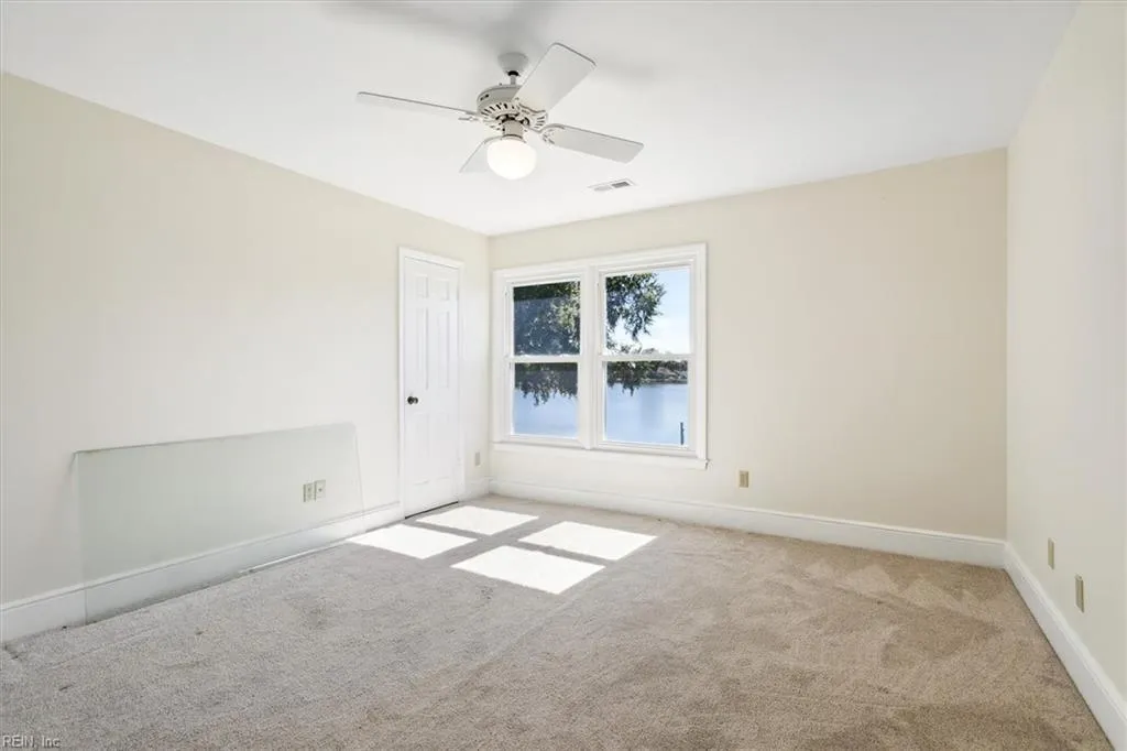 Poquoson, Virginia 23662, United States, 5 Bedrooms Bedrooms, ,3 BathroomsBathrooms,Residential,Active,39431