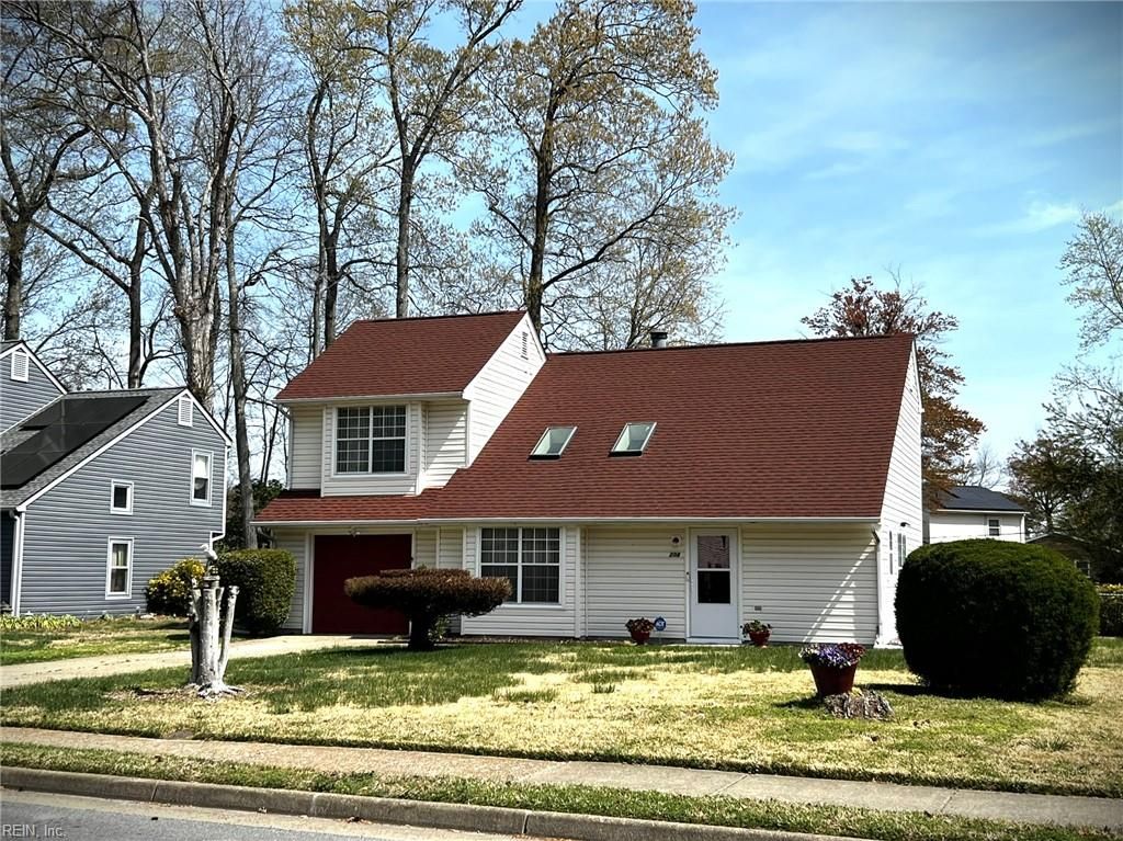 Photo of 204 Springdale Way, Hampton, VA 23666 (MLS # 10626943)