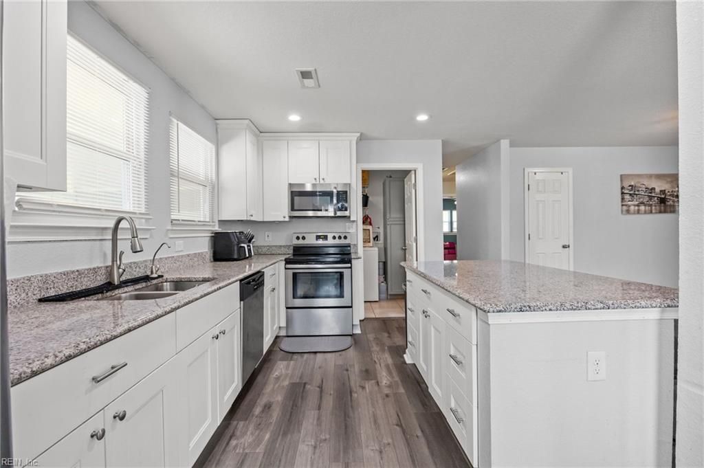 Photo of 2605 Roanoke Avenue, Portsmouth, VA 23704 (MLS # 10624225)