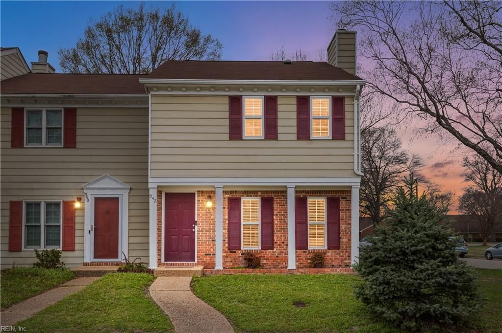 Photo of 942 Brigantine Court, Chesapeake, VA 23320 (MLS # 10625371)