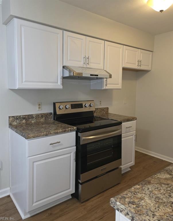 Photo of 1063 Still Harbor Circle, Chesapeake, VA 23320 (MLS # 10648888)