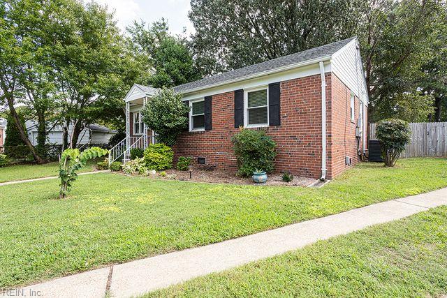 Photo of 6242 Niagara Circle, Norfolk, VA 23509 (MLS # 10653466)