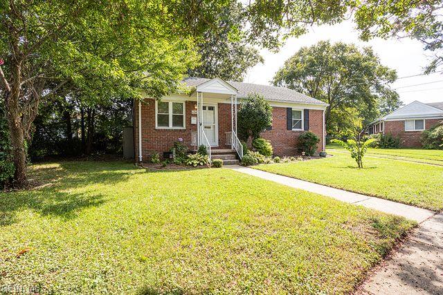 Photo of 6242 Niagara Circle, Norfolk, VA 23509 (MLS # 10653466)