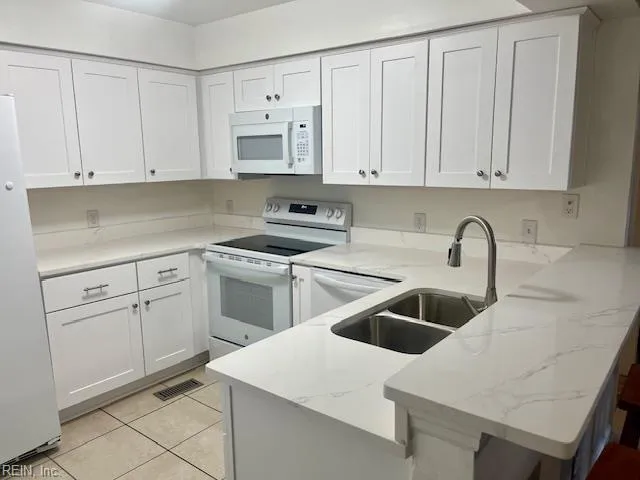 Virginia Beach, Virginia 23451, United States, 3 Bedrooms Bedrooms, ,2 BathroomsBathrooms,Residential,Active,207240