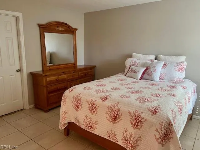 Virginia Beach, Virginia 23451, United States, 3 Bedrooms Bedrooms, ,2 BathroomsBathrooms,Residential,Active,207240