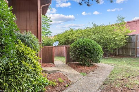 Photo of 575 Ayrshire Way, Newport News, VA 23602 (MLS # 10611348)