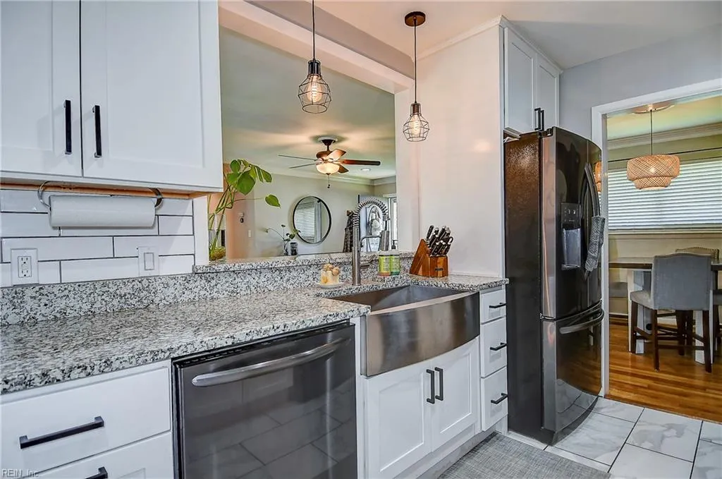 Virginia Beach, Virginia 23452, United States, 3 Bedrooms Bedrooms, ,2 BathroomsBathrooms,Residential,Pending,119029