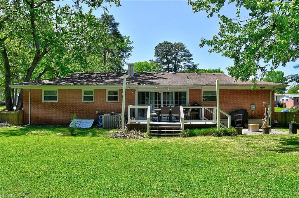 Virginia Beach, Virginia 23452, United States, 3 Bedrooms Bedrooms, ,2 BathroomsBathrooms,Residential,Pending,119029