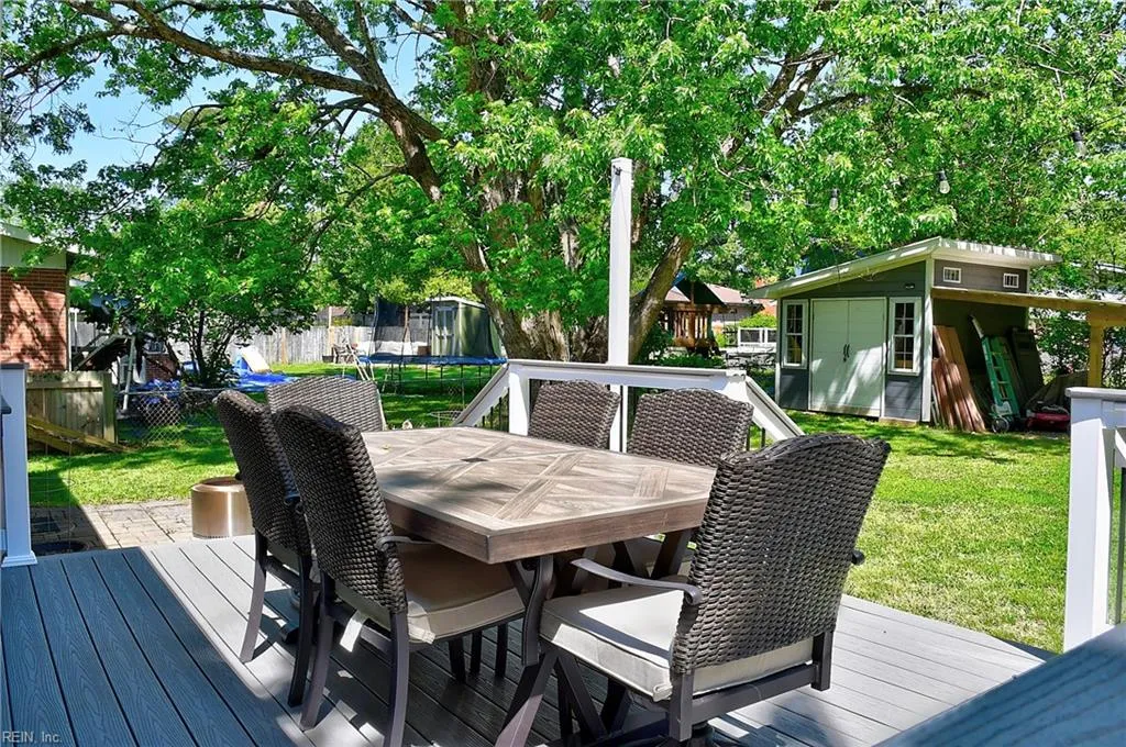 Virginia Beach, Virginia 23452, United States, 3 Bedrooms Bedrooms, ,2 BathroomsBathrooms,Residential,Pending,119029