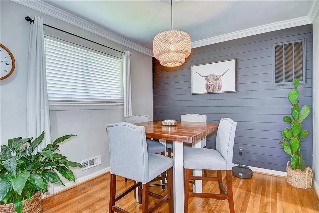 Virginia Beach, Virginia 23452, United States, 3 Bedrooms Bedrooms, ,2 BathroomsBathrooms,Residential,Pending,119029