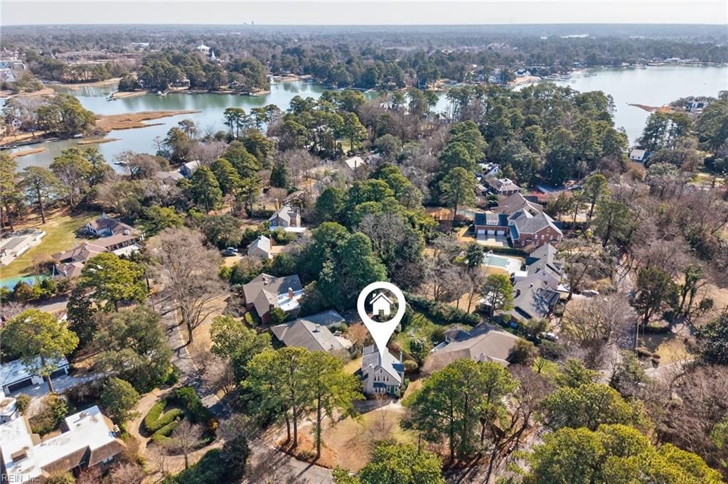 Photo of 1093 Algonquin Road, Norfolk, VA 23505 (MLS # 10618506)