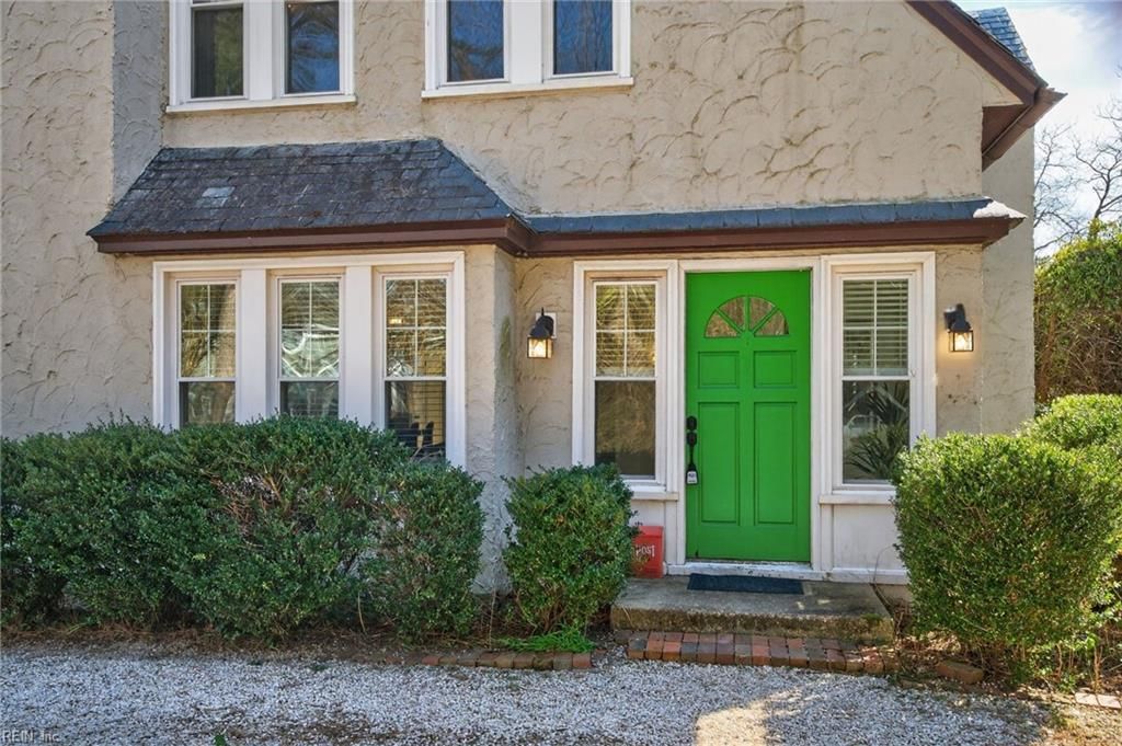 Photo of 1093 Algonquin Road, Norfolk, VA 23505 (MLS # 10618506)