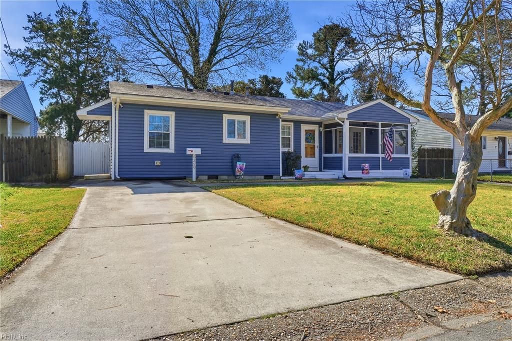 Photo of 5329 Silvey Drive, Norfolk, VA 23502 (MLS # 10625233)