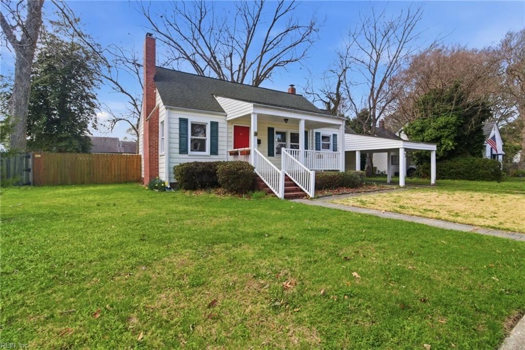 Photo of 3821 Lenoir Circle, Norfolk, VA 23513 (MLS # 10624451)