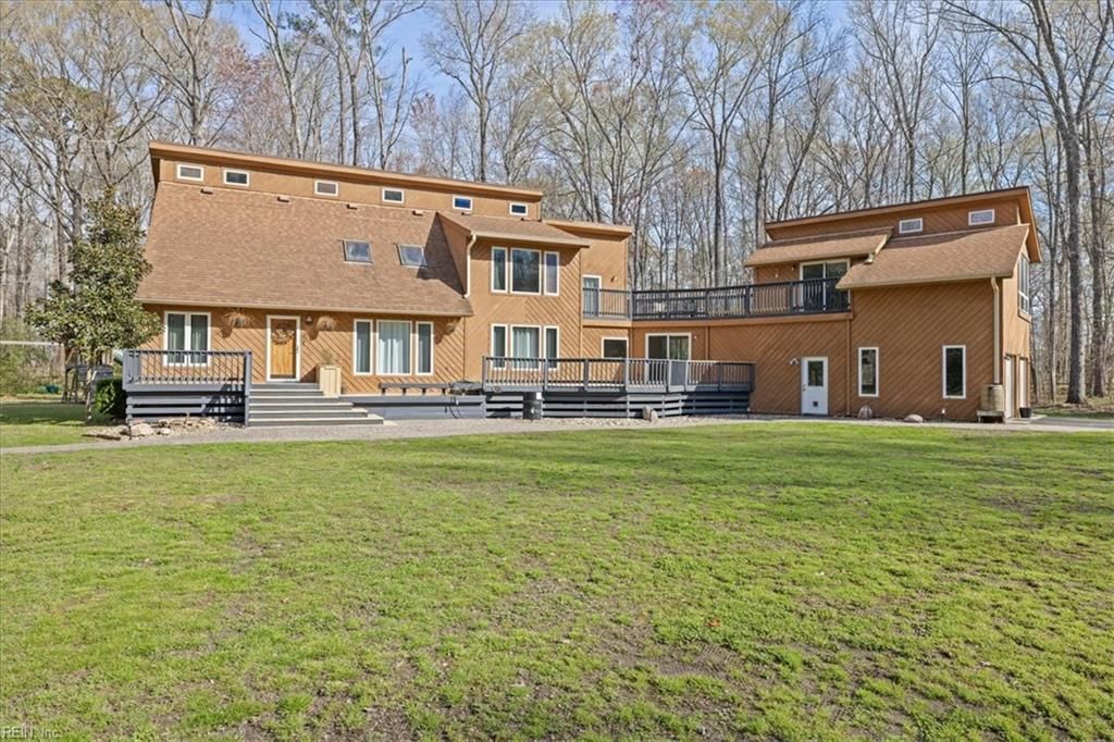 Photo of 715 Paula Drive, Chesapeake, VA 23322 (MLS # 10626877)