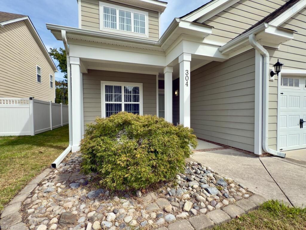 Photo of 304 Vine Court, Virginia Beach, VA 23452 (MLS # 10605897)