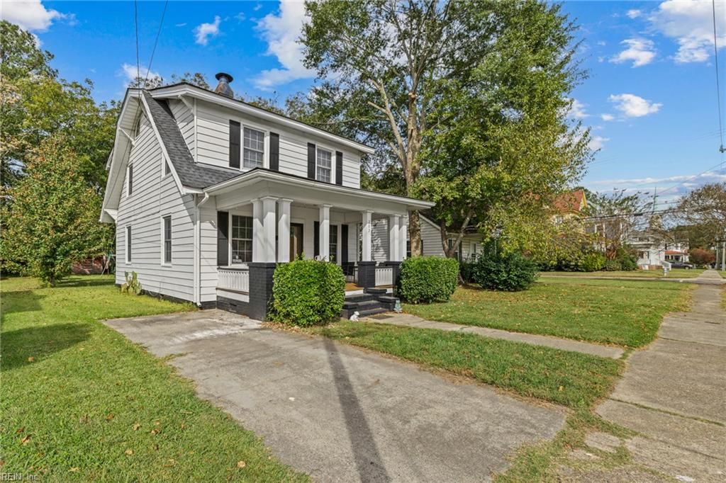 Photo of 203 Saint James Avenue, Suffolk, VA 23434 (MLS # 10615449)