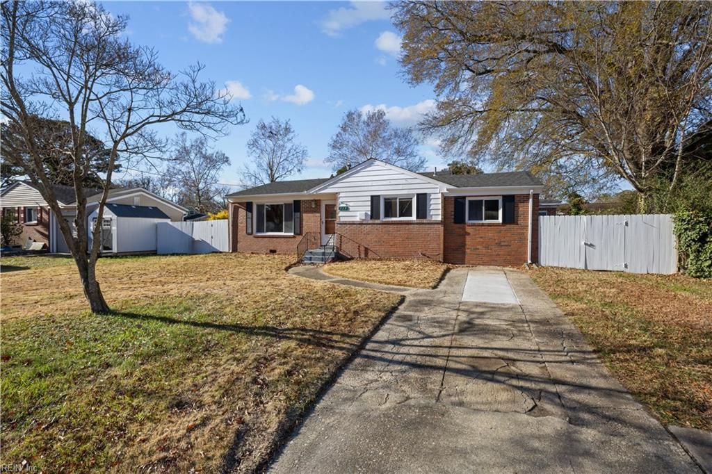 Photo of 529 Aragona Boulevard, Virginia Beach, VA 23462 (MLS # 10613213)