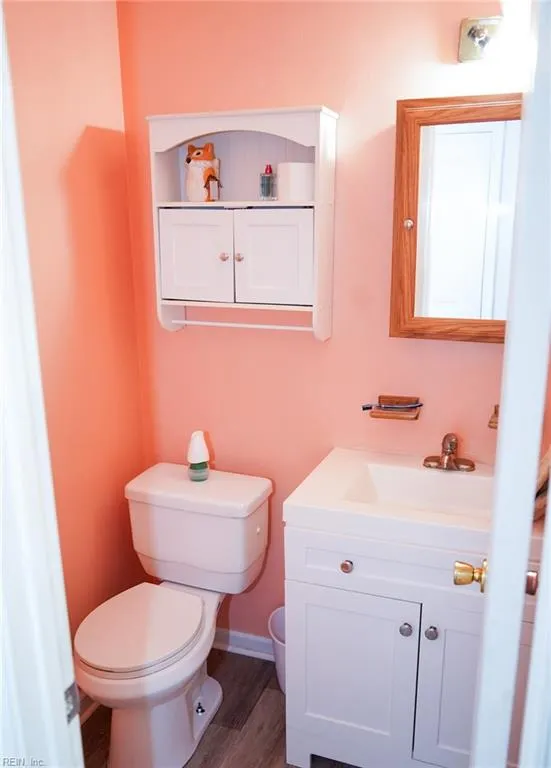 Portsmouth, Virginia 23701, United States, 3 Bedrooms Bedrooms, ,3 BathroomsBathrooms,Residential,Active,195437