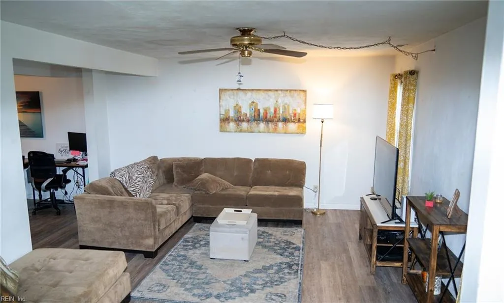 Portsmouth, Virginia 23701, United States, 3 Bedrooms Bedrooms, ,3 BathroomsBathrooms,Residential,Active,195437