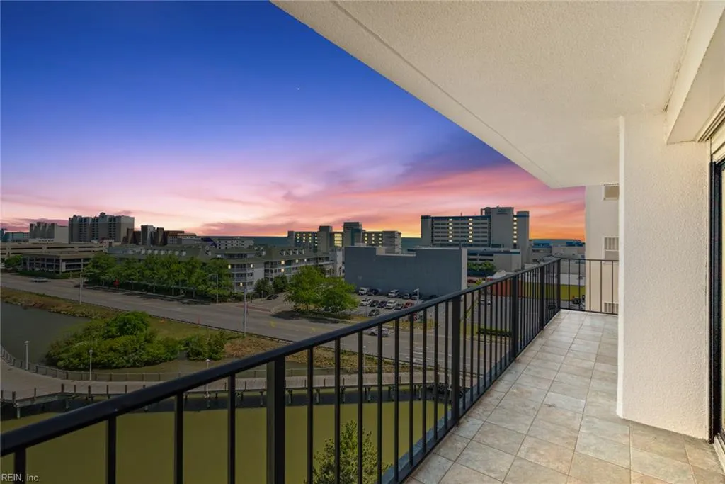 Virginia Beach, Virginia 23451, United States, 3 Bedrooms Bedrooms, ,2 BathroomsBathrooms,Residential,Active,177149