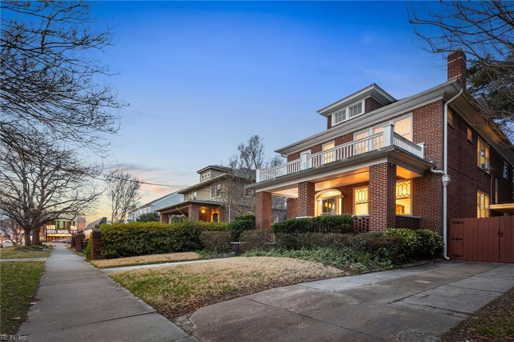 Photo of 734 Shirley Avenue, Norfolk, VA 23517 (MLS # 10616329)