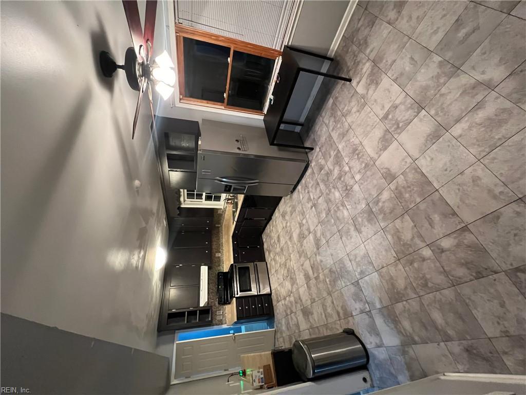 327 Nassau Place PL