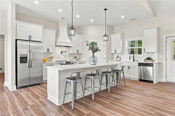 15661 SCOTTS FACTORY RD, SMITHFIELD, VA 23430 - Image da0e80e504f641e6bb170eb89ef39e2b/1461698238
