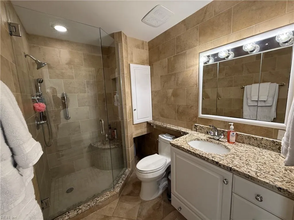 Norfolk, Virginia 23510, United States, 2 Bedrooms Bedrooms, ,3 BathroomsBathrooms,Residential,Active,189369