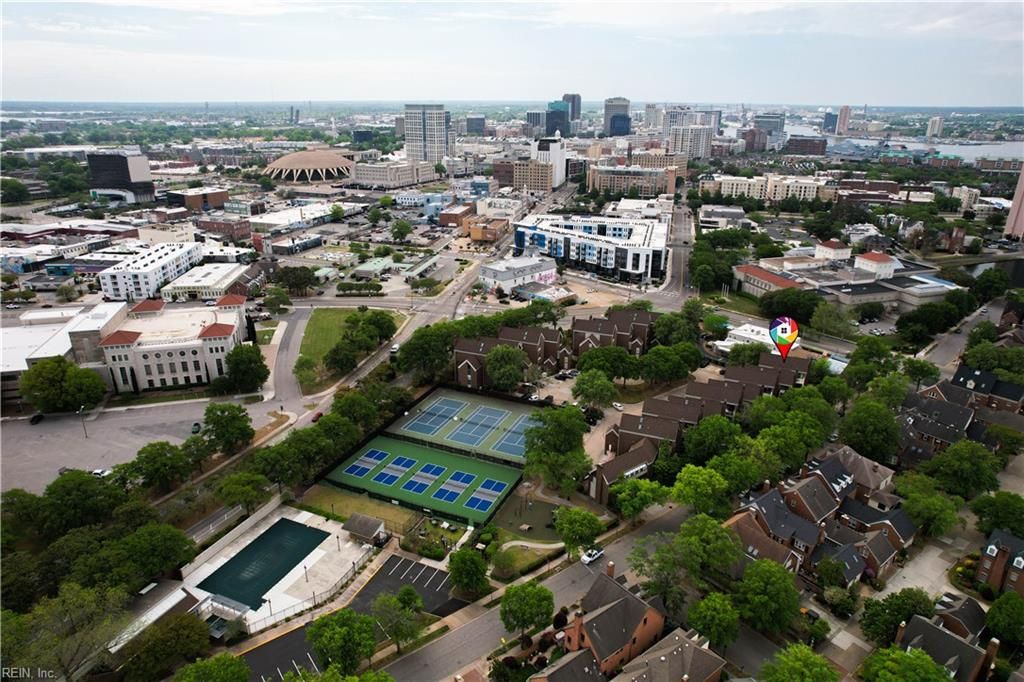 Photo of 696 Mowbray Arch #560, Norfolk, VA 23507 (MLS # 10631347)