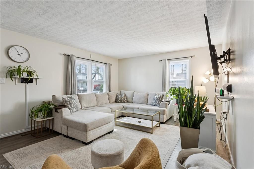 Photo of 8 El Dorado Court, Hampton, VA 23669 (MLS # 10613846)