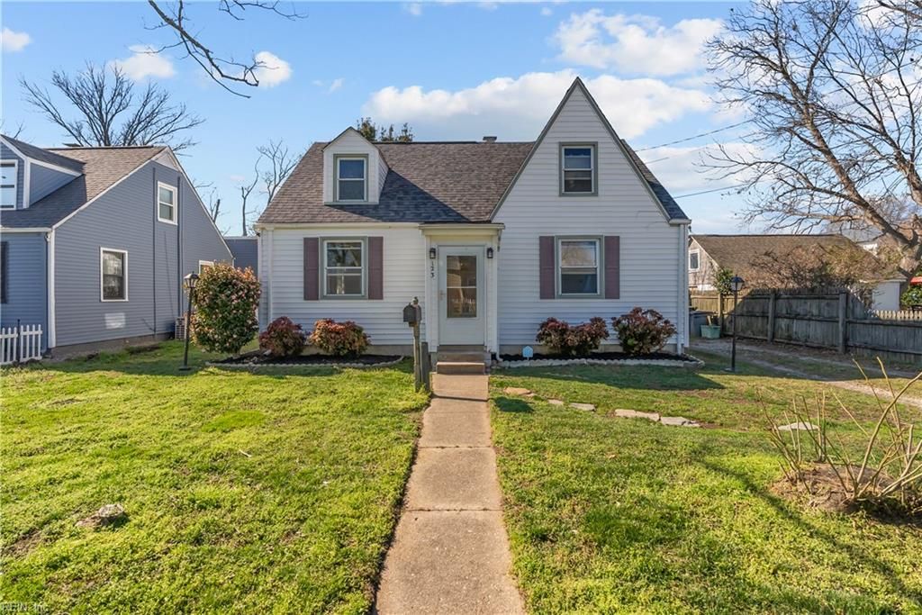 Photo of 123 North Sixth Street, Hampton, VA 23664 (MLS # 10624738)