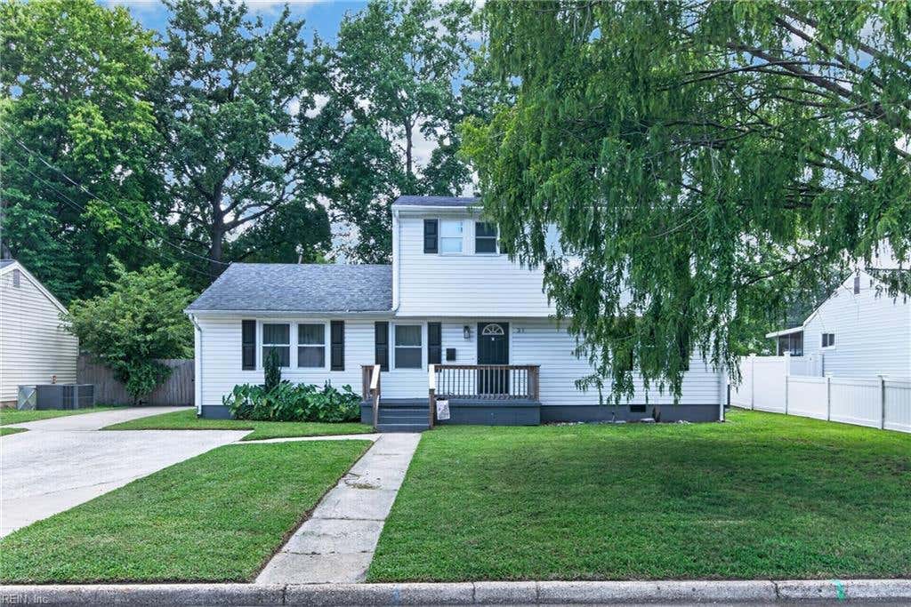 Photo of 37 Londonshire Terrace, Hampton, VA 23666 (MLS # 10649343)