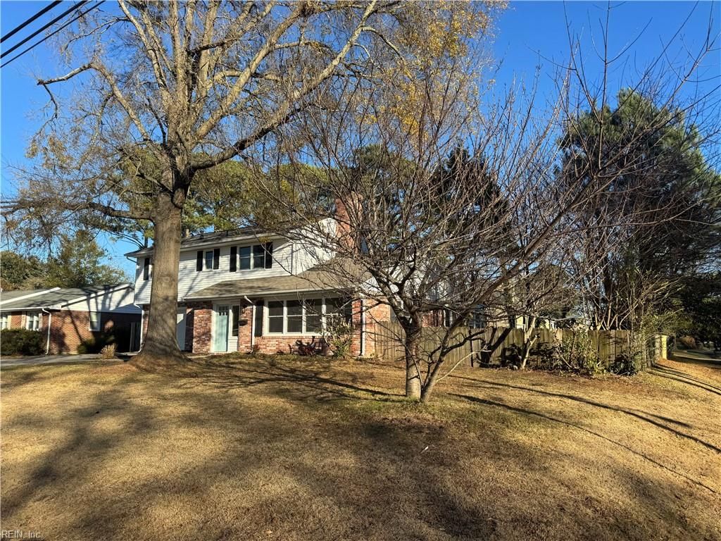 Photo of 1912 Meredith Road, Virginia Beach, VA 23455 (MLS # 10613998)