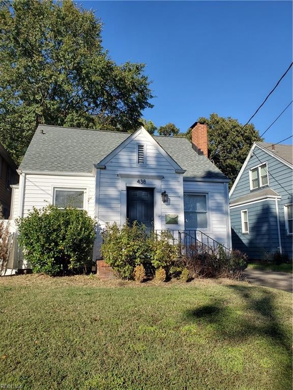 Photo of 438 New York Avenue, Norfolk, VA 23508 (MLS # 10654750)