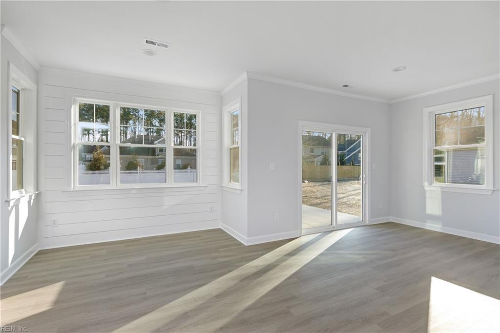 Chesapeake, Virginia 23322, United States, 5 Bedrooms Bedrooms, ,4 BathroomsBathrooms,Residential,Active,64725