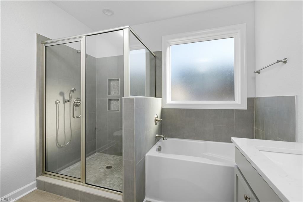 Chesapeake, Virginia 23322, United States, 5 Bedrooms Bedrooms, ,4 BathroomsBathrooms,Residential,Active,64725