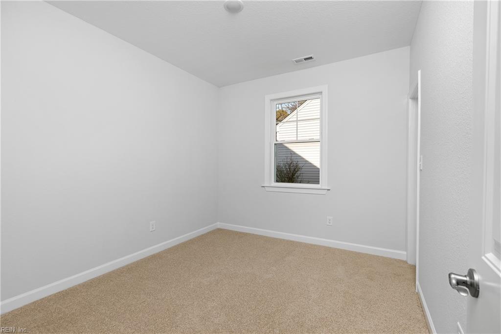 Chesapeake, Virginia 23322, United States, 5 Bedrooms Bedrooms, ,4 BathroomsBathrooms,Residential,Active,64725