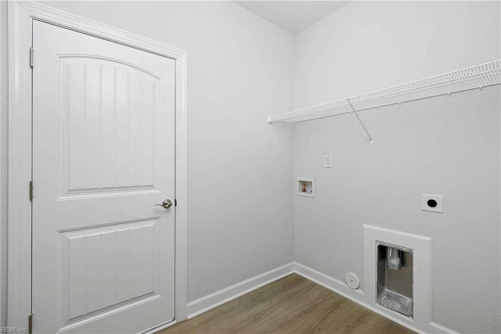 Chesapeake, Virginia 23322, United States, 5 Bedrooms Bedrooms, ,4 BathroomsBathrooms,Residential,Active,64725