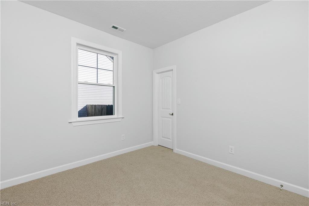 Chesapeake, Virginia 23322, United States, 5 Bedrooms Bedrooms, ,4 BathroomsBathrooms,Residential,Active,64725