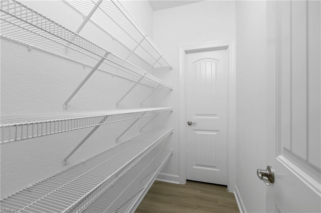 Chesapeake, Virginia 23322, United States, 5 Bedrooms Bedrooms, ,4 BathroomsBathrooms,Residential,Active,64725