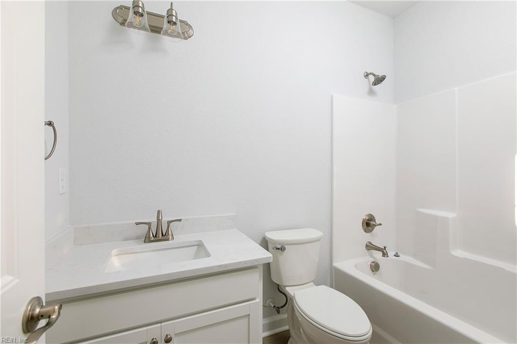 Chesapeake, Virginia 23322, United States, 5 Bedrooms Bedrooms, ,4 BathroomsBathrooms,Residential,Active,64725