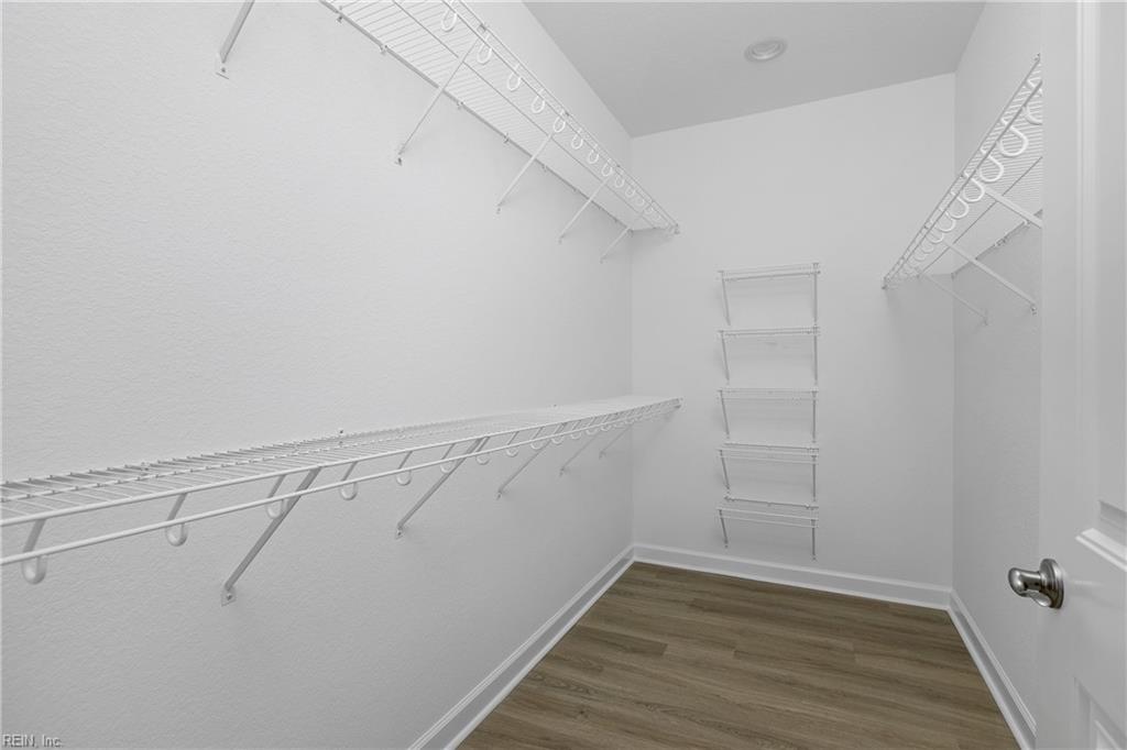 Chesapeake, Virginia 23322, United States, 5 Bedrooms Bedrooms, ,4 BathroomsBathrooms,Residential,Active,64725