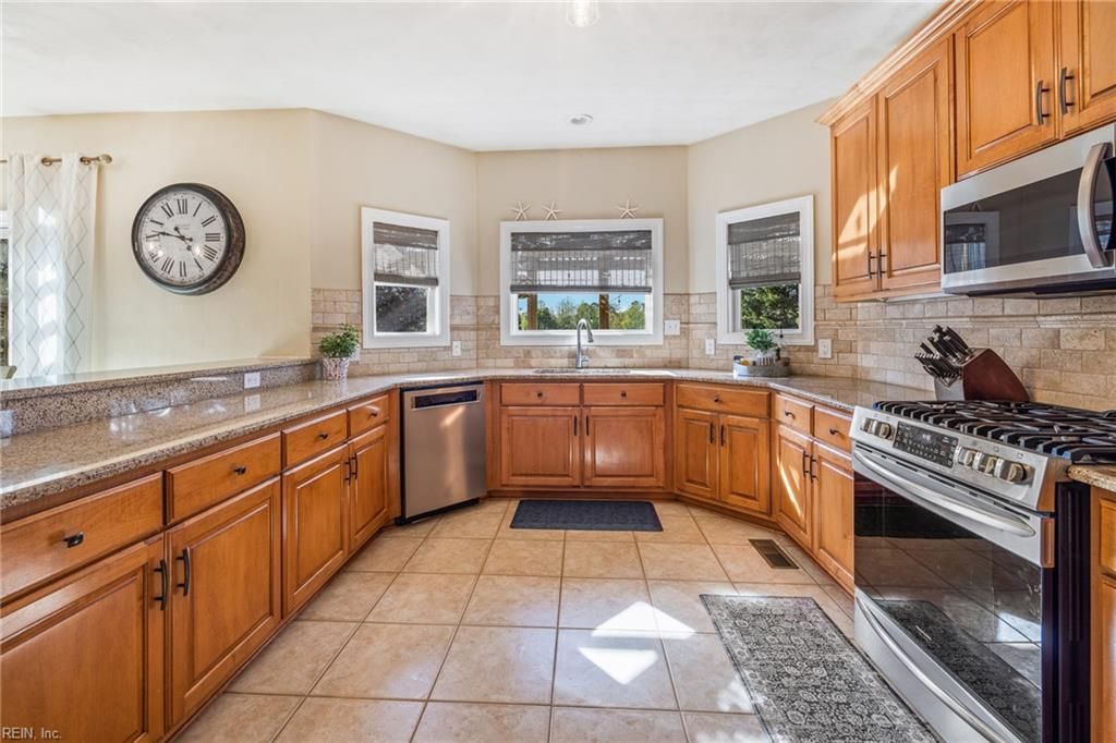 Photo of 1064 Sandoval Drive, Virginia Beach, VA 23454 (MLS # 10633320)