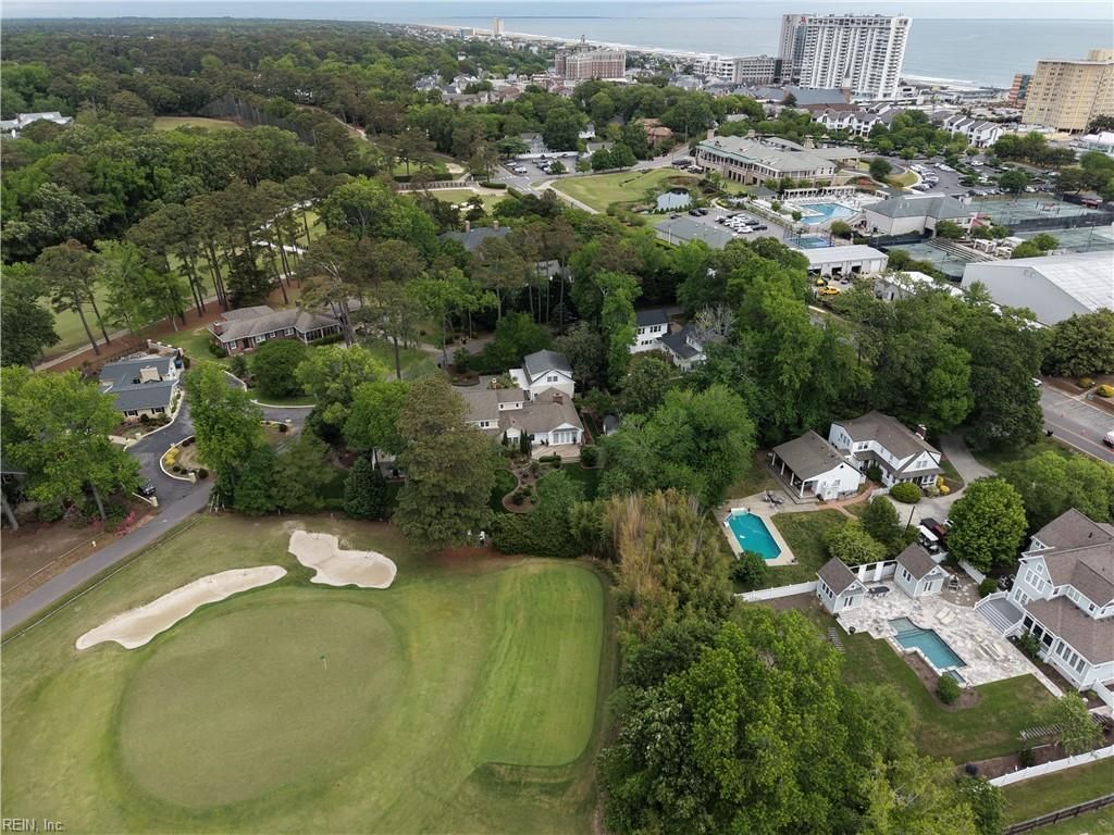Photo of 502 W Holly Road, Virginia Beach, VA 23451 (MLS # 10633103)